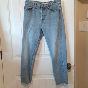 Women's Wedgie Style Levi's Ankle Jeans Size 28
